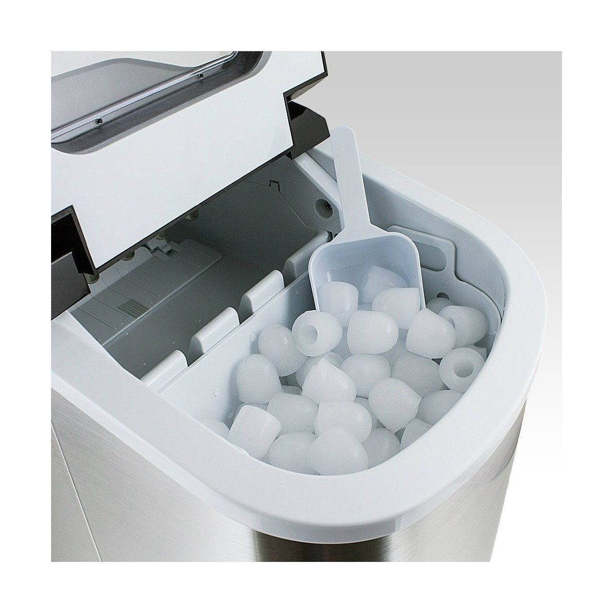 Mașină metalică pentru producerea de cuburi de gheață