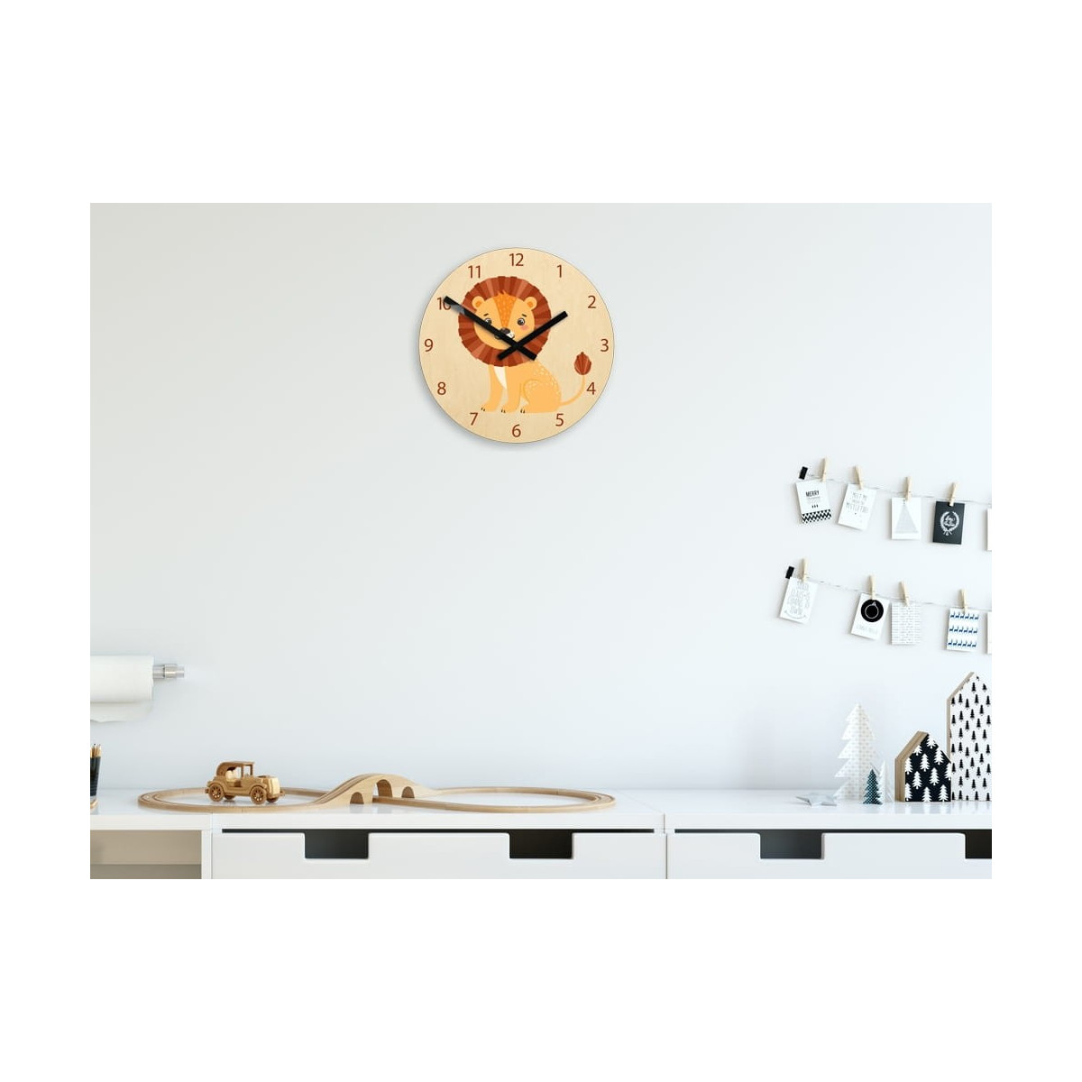 Ceasuri de perete originale pentru copii cu motivul unui leu