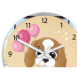 Ceasuri de perete originale pentru copii cu motivul unui cățel cu un balon