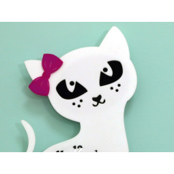 Ceasuri pentru camera copiilor cu pisici în diverse culori