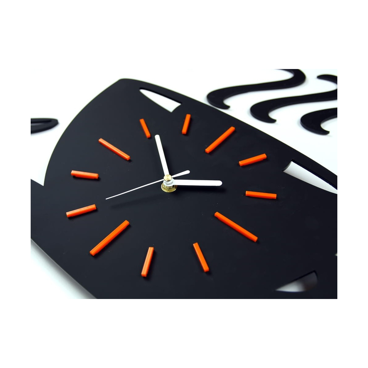 Ceas de perete pentru bucătărie în formă de ceașcă