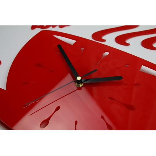 Ceasuri de perete roșii pentru bucătărie