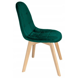 Stolička Velvet v verde    Stolička Velvet este disponibilă într-o nuanță elegantă de verde.