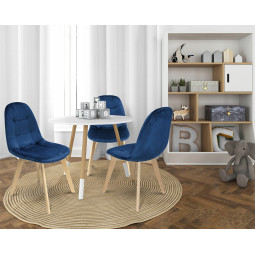 Scaun îmbrăcat în Scandinavia pentru living, de culoare albastră.