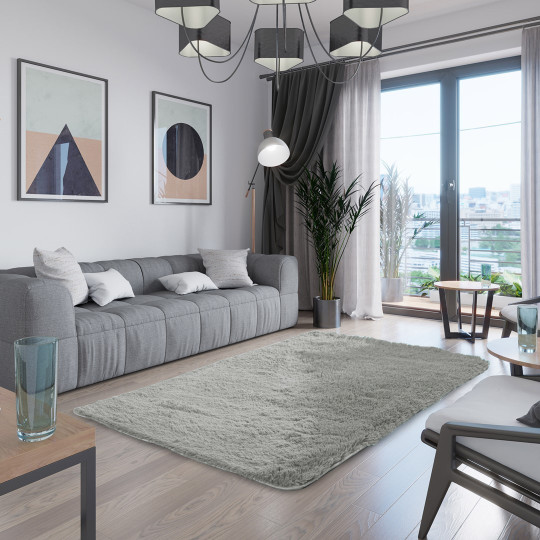Covor din pluș de culoare gri în diferite dimensiuni