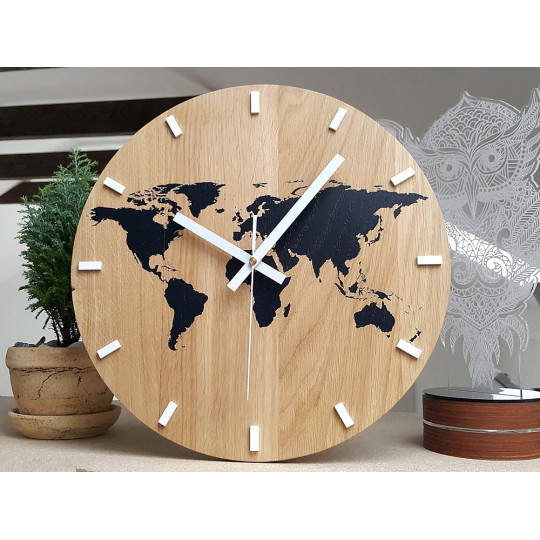 Ceas de perete MAPA LUMII - negru din lemn de stejar 33 cm