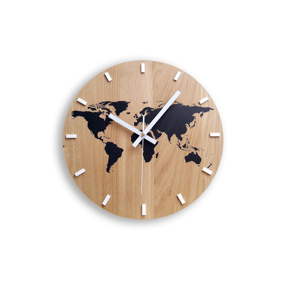 Ceas de perete MAPA LUMII - negru din lemn de stejar 33 cm