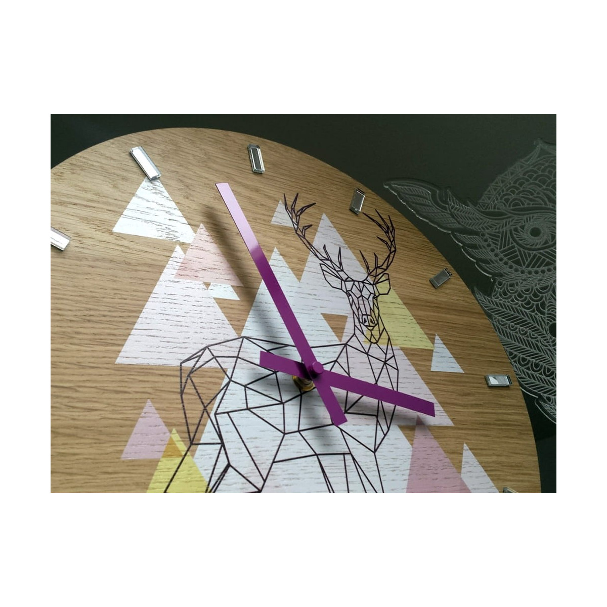 Ceas de perete mov cu cerb, 33 cm