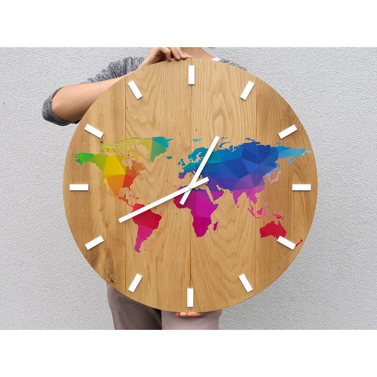 Ceas de perete din lemn cu hartă colorată a lumii de 60 cm