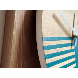 Ceas de perete din stejar, dungi albastre 33 cm