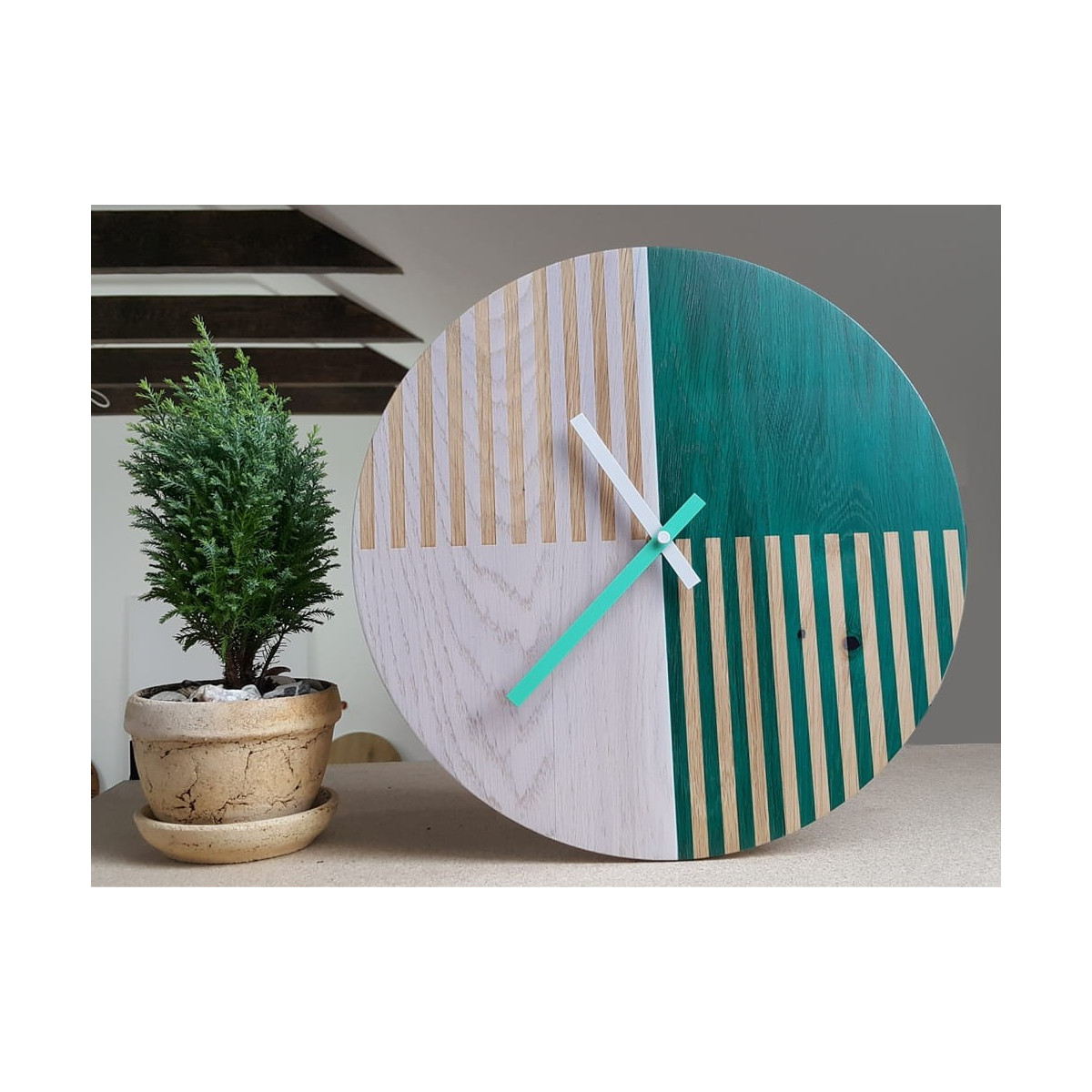 Ceas de perete din stejar, dungi albastre 33 cm