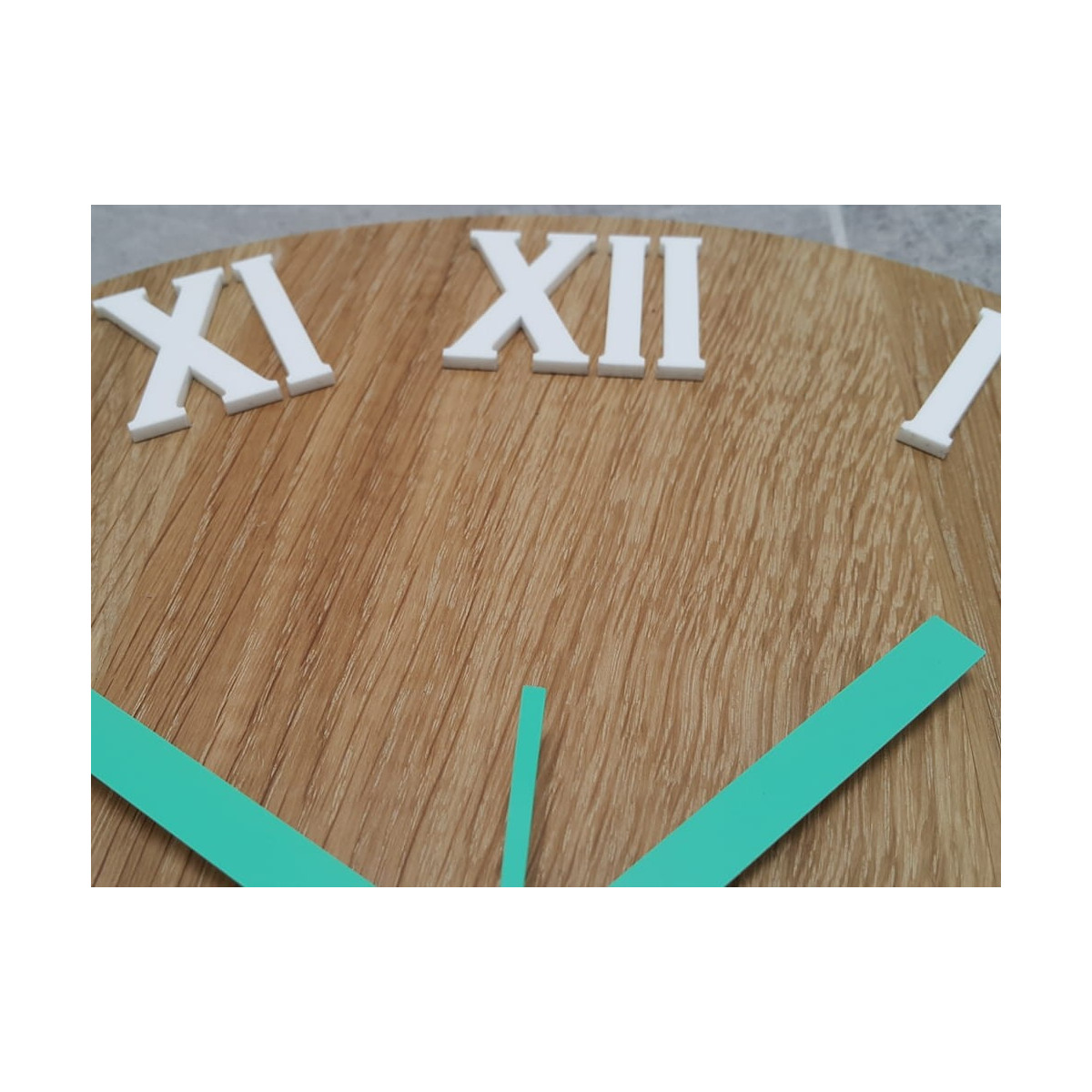 Ceas de perete Dub Numero 33,5 cm