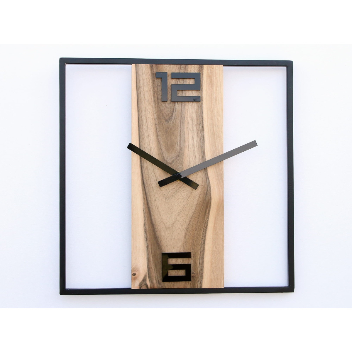 Ceasuri metalice și din lemn de nuc 33 cm