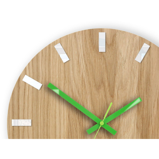 Ceas de perete din stejar SIMPLE - alb/verde 33 cm
