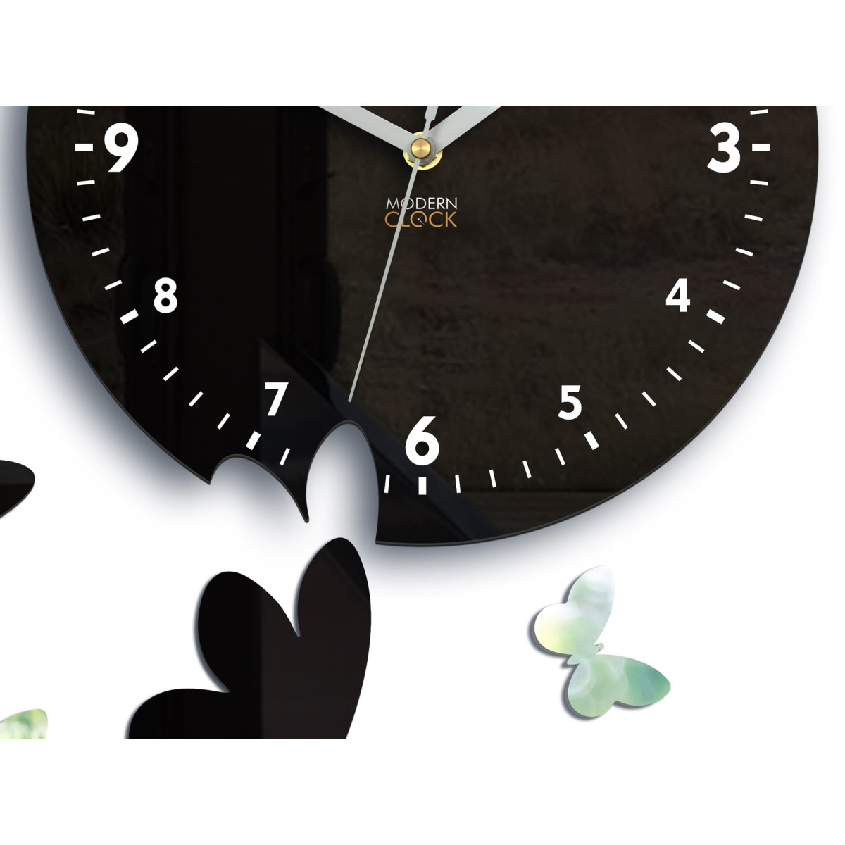 Ceasuri negre pentru perete cu fluturi