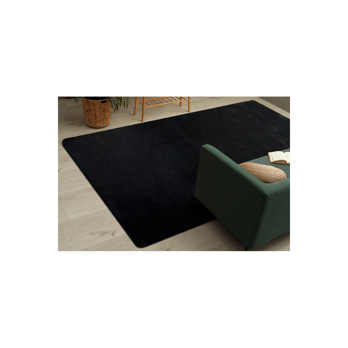 Covor shaggy negru în diferite dimensiuni