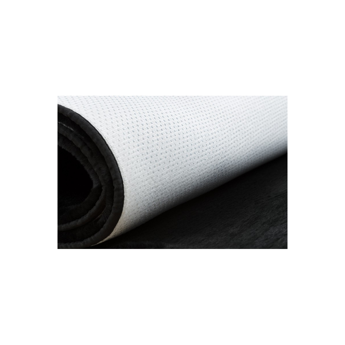 Covor shaggy negru în diferite dimensiuni