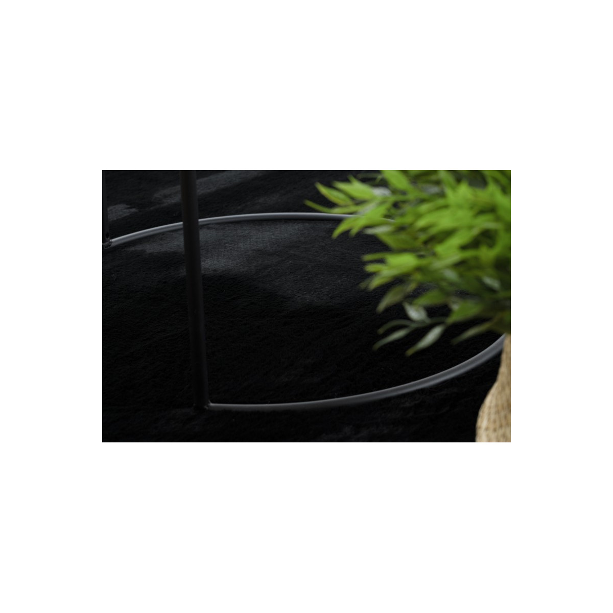 Covor shaggy negru în diferite dimensiuni