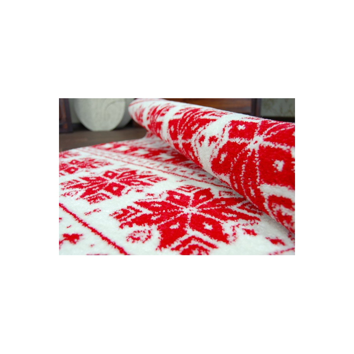 Covor modern cu motiv de Crăciun în culoare roșie