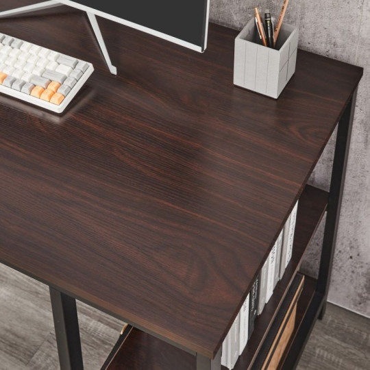 Birou de colț de birou de culoare maro cu rafturi