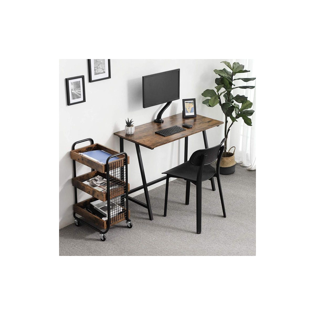 Birou pentru cameră de copii de culoare maro