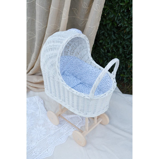 Cărucior original din rattan pentru păpuși