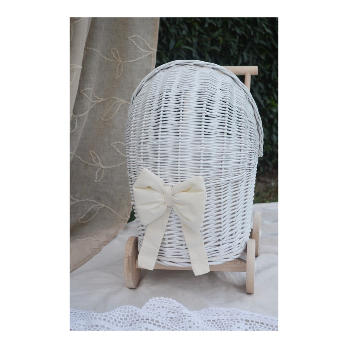 Cărucioare din ratan alb pentru copii ieftine