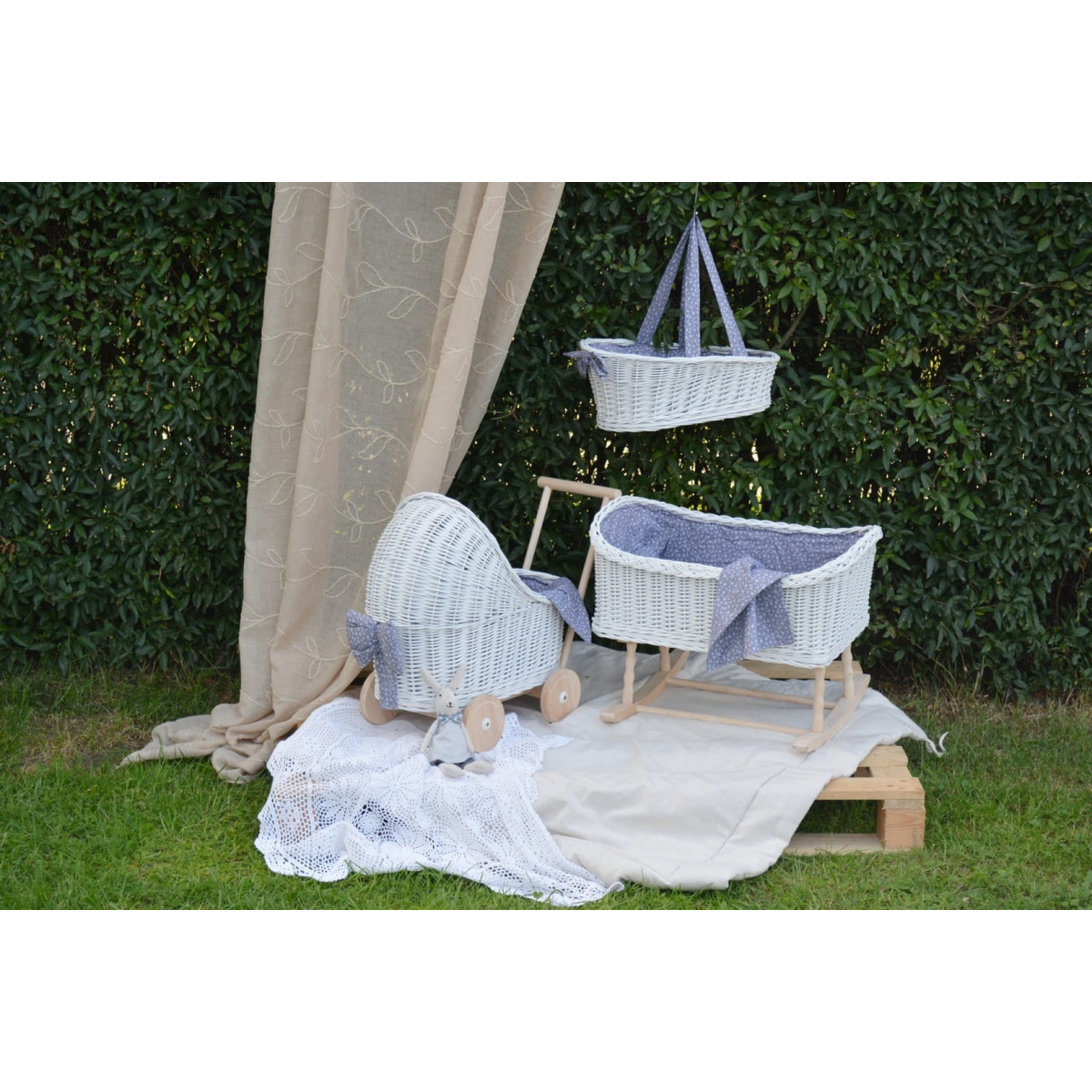 Cărucioare din ratan alb pentru copii ieftine