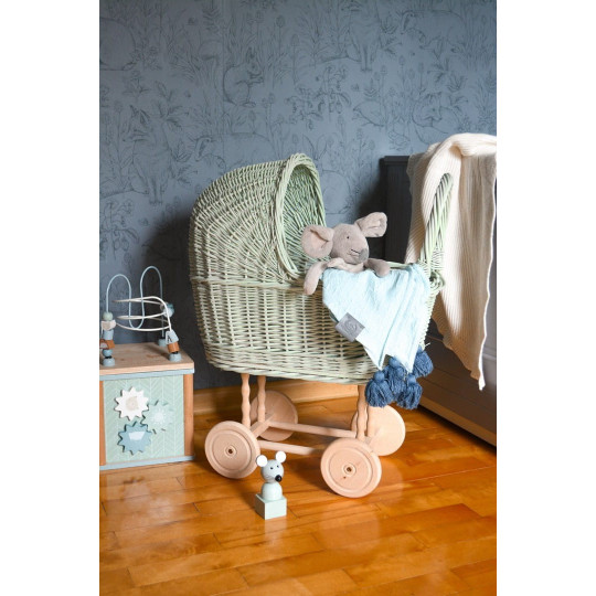 Cărucior verde din rachită pentru păpuși la un super preț