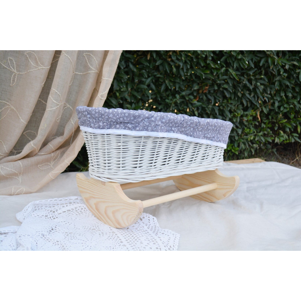 Rucă handmade și împletită leagăn pentru copii