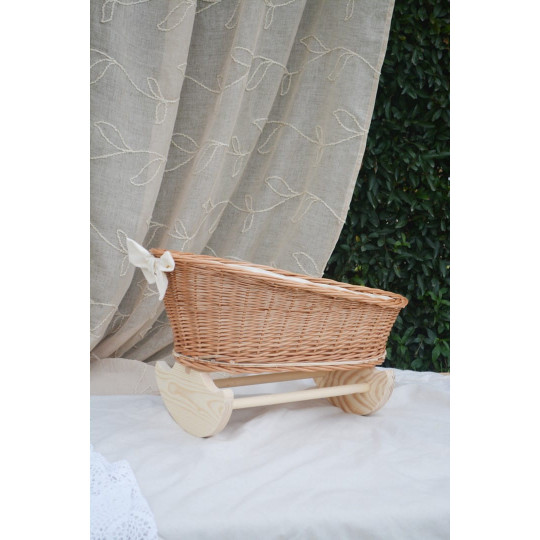 Culoare originală a pătuțului pentru păpuși tricotat manual