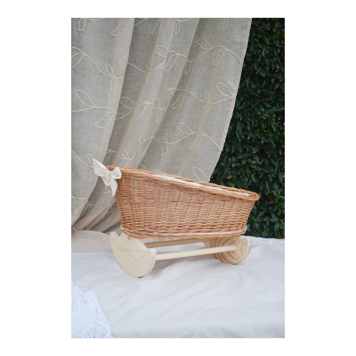 Culoare originală a pătuțului pentru păpuși tricotat manual