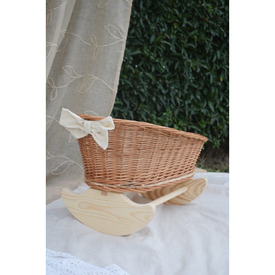 Culoare originală a pătuțului pentru păpuși tricotat manual