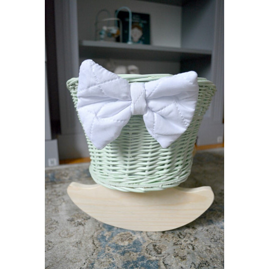 Cărțițe pentru păpuși de culoare verde cu pernă albă.