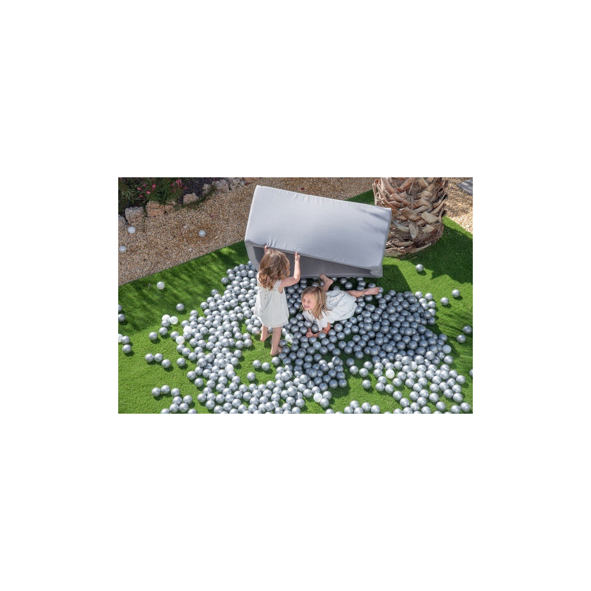 Piscină uscată pentru copii de culoare roz, 130x130 cm, cu 600 de bile