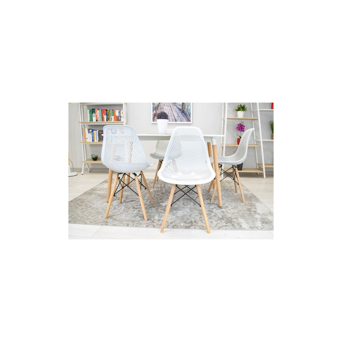 Scaunele scandinave tip plasă pentru dining de culoare albă