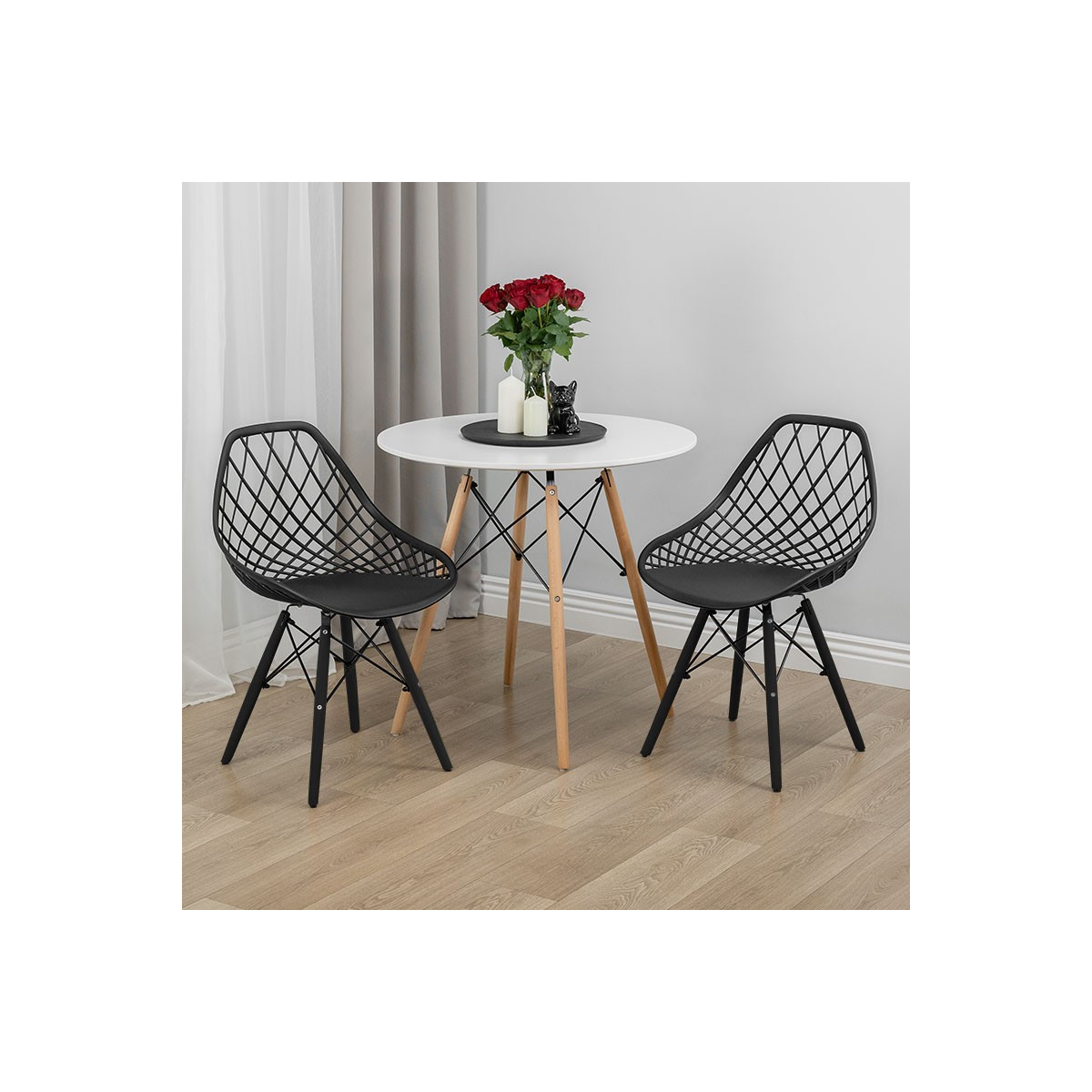 Scaune de dining de calitate în culoarea neagră