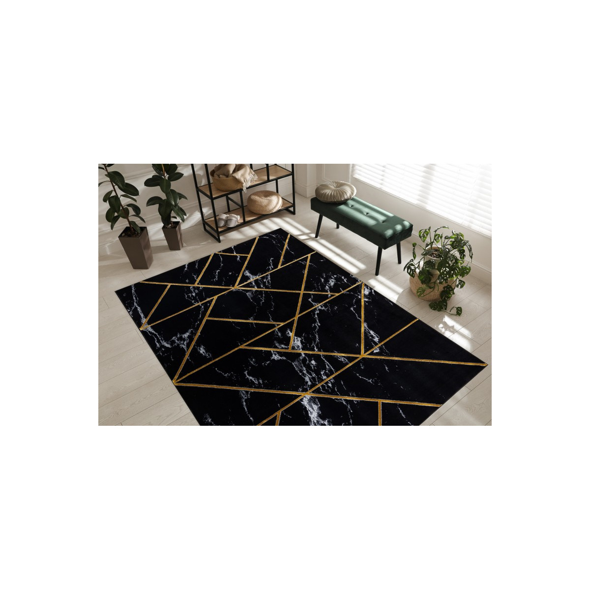 Covor exclusiv cu modele în culoarea neagră