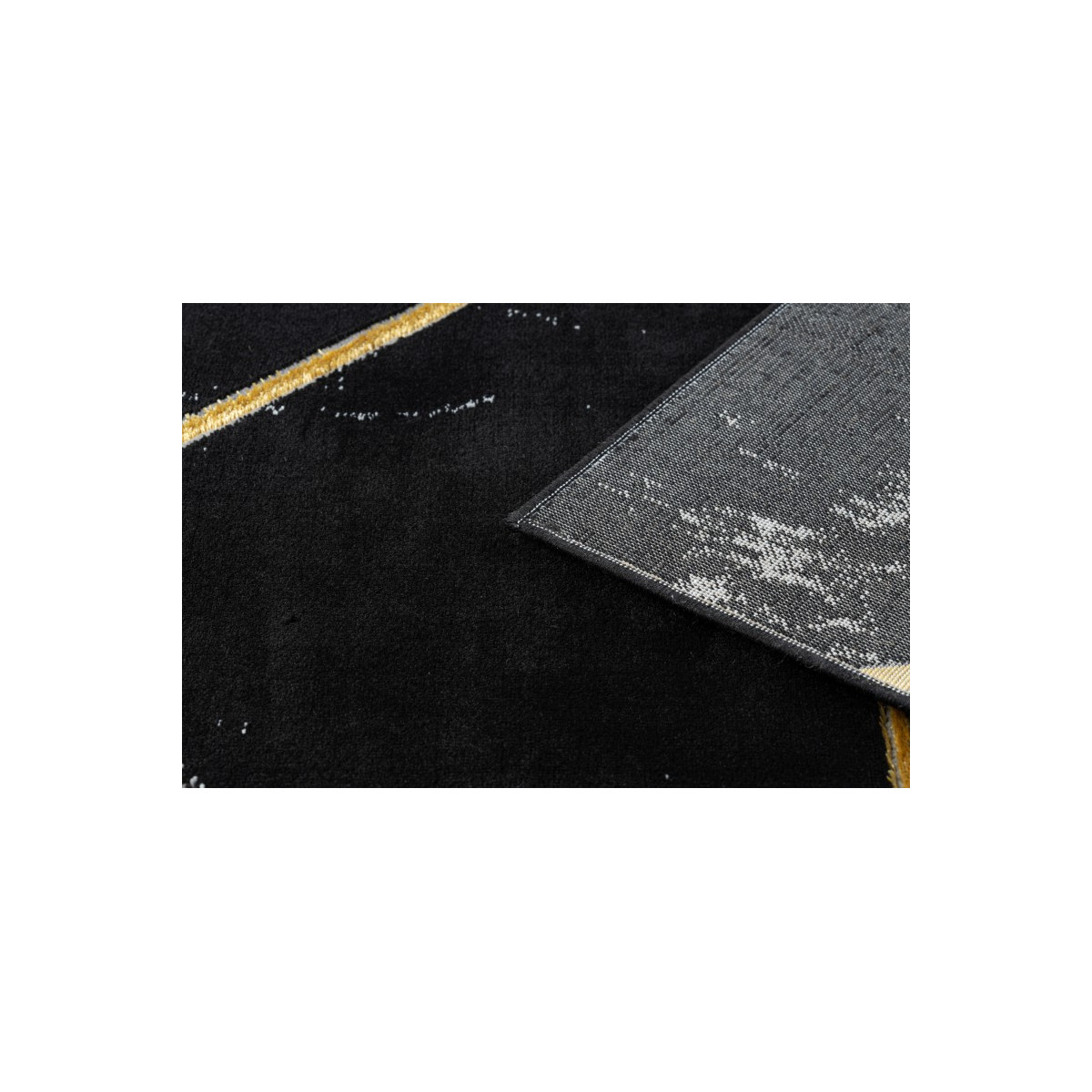 Covor exclusiv cu modele în culoarea neagră