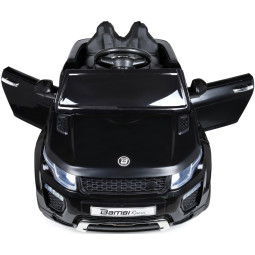 Mașină electrică de copil de calitate, cu comandă, de culoare neagră.